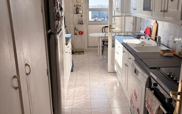 Appartement à vendre    5 pièces • 110,40 m2 Paris 14