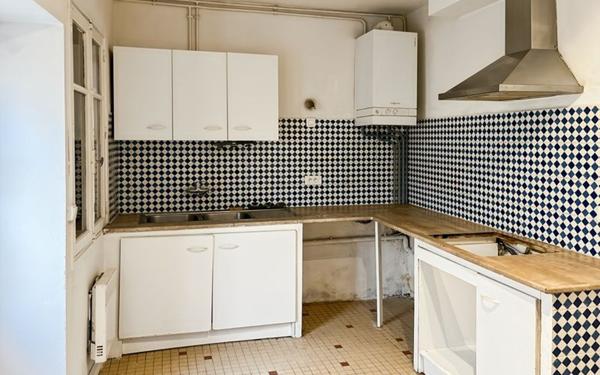 Maison à vendre    4 pièces •  Condom