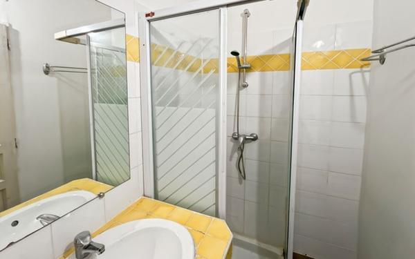 Maison à vendre    4 pièces •  Condom