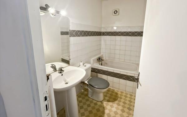 Maison à vendre    4 pièces •  Condom