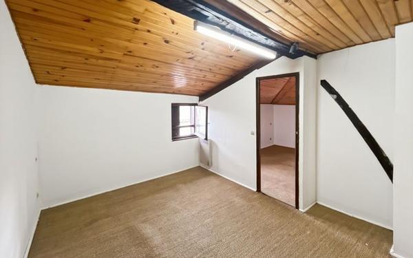 Maison à vendre    4 pièces •  Condom