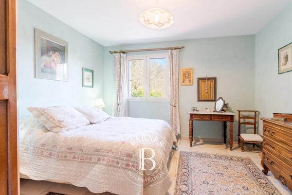 Châteauneuf-Grasse, Maison 7 Chambres -  231 m² à vendre