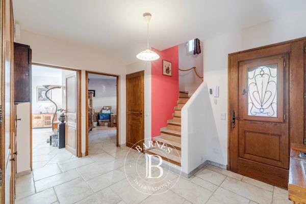 Châteauneuf-Grasse, Maison 7 Chambres -  231 m² à vendre