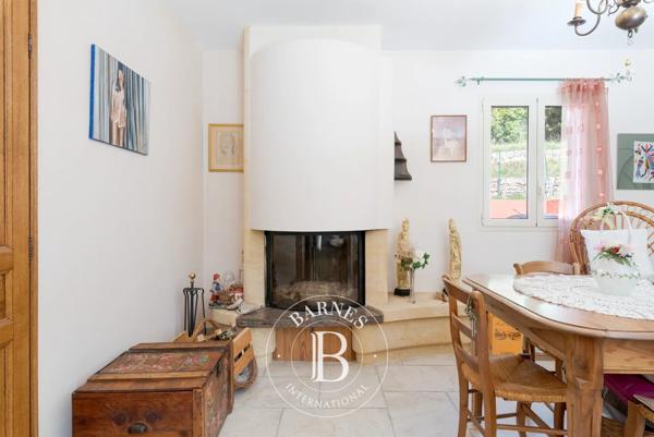 Châteauneuf-Grasse, Maison 7 Chambres -  231 m² à vendre