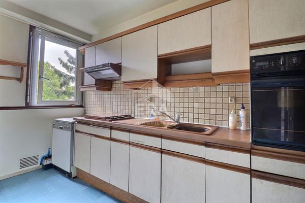 Appartement Saint Leu La Foret 4 pièce(s) 68 m2+ cave+ place de parking
