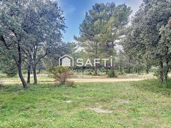 Calme et accès pinède pour cette maison familiale de 196m2 habitables sur 500 m2 de terrain