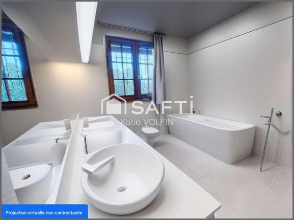 Calme et accès pinède pour cette maison familiale de 196m2 habitables sur 500 m2 de terrain