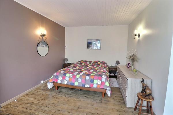 Maison de 107 m2 avec une dépendance de 220m2