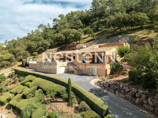 A VENDRE VIDAUBAN - Maison DE 215m²- piscine à débordement - vue panoramique