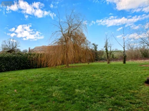 Maison à louer à La Chapelle-Rainsouin en Mayenne (53150), ref : 53004-L390