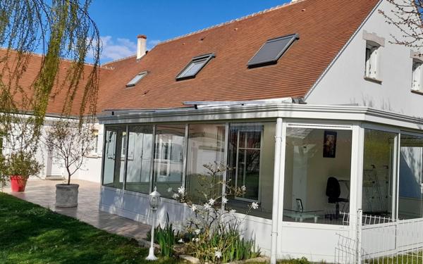 Maison à vendre    6 pièces • 250 m2 Ormes