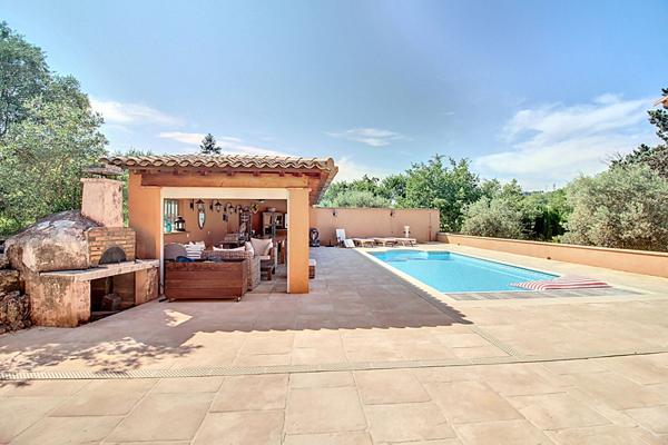 A VENDRE ! Villa Draguignan 7 pièces 160 m² sur un terrain de 5065 m² avec piscine
