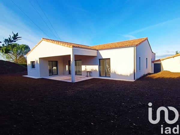 Maison à vendre 5 pièces 138 m² Saint-Maxire