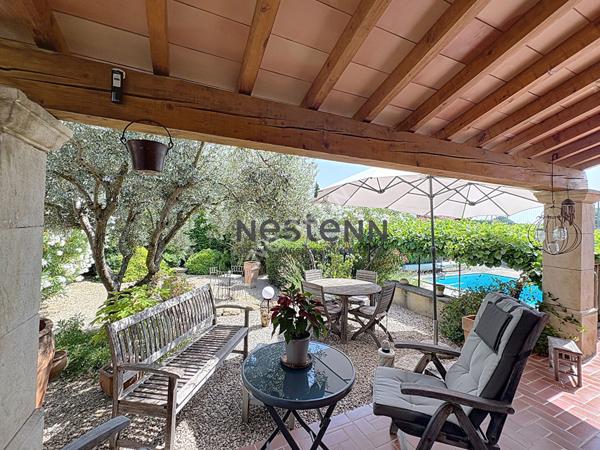 Maison Camaret-sur-aigues 6 pièce(s) d'environ 127m² habitables