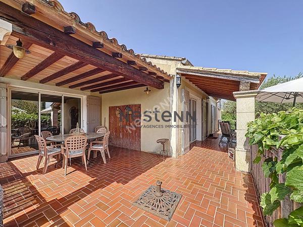 Maison Camaret-sur-aigues 6 pièce(s) d'environ 127m² habitables