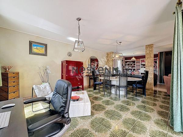 Maison Camaret-sur-aigues 6 pièce(s) d'environ 127m² habitables