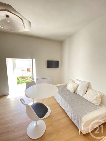 Maison à vendre  5 pièces - 131,60 m2 EGUILLES - 13