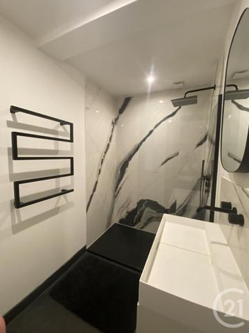 Maison à vendre  5 pièces - 131,60 m2 EGUILLES - 13