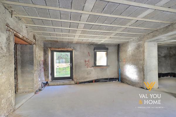 PLATEAU DE REZ DE JARDIN 79 M²