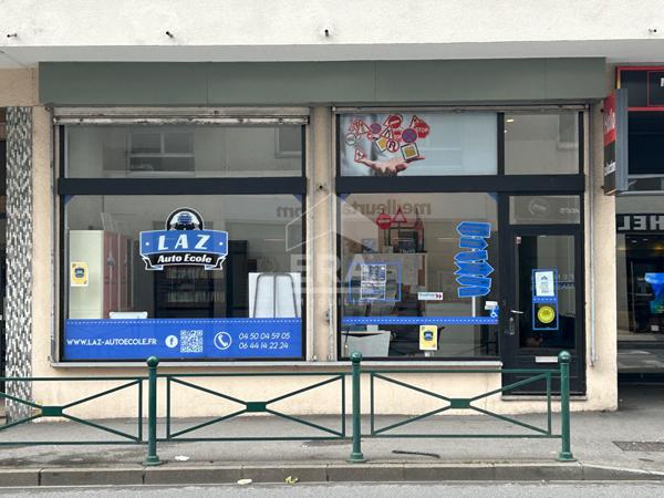 LOCAL COMMERCIAL A VENDRE