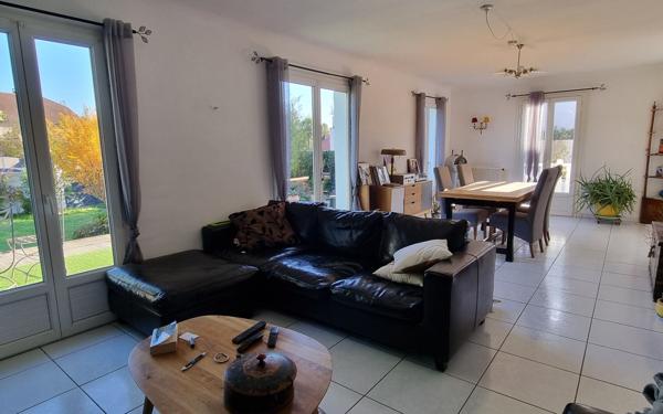 Maison à vendre    5 pièces •  Ousse