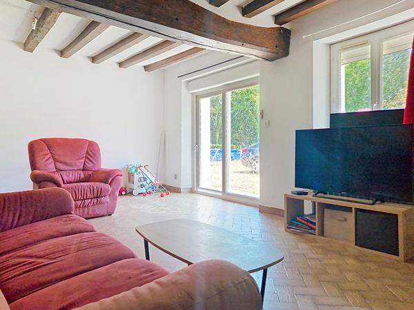Longué-Jumelles - Maison de charme avec dépendance sur un magnifique terrain paysagé de 2 406 m²