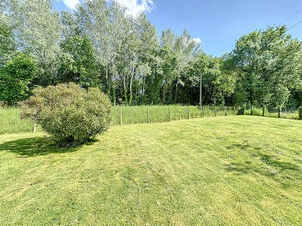 Longué-Jumelles - Maison de charme avec dépendance sur un magnifique terrain paysagé de 2 406 m²
