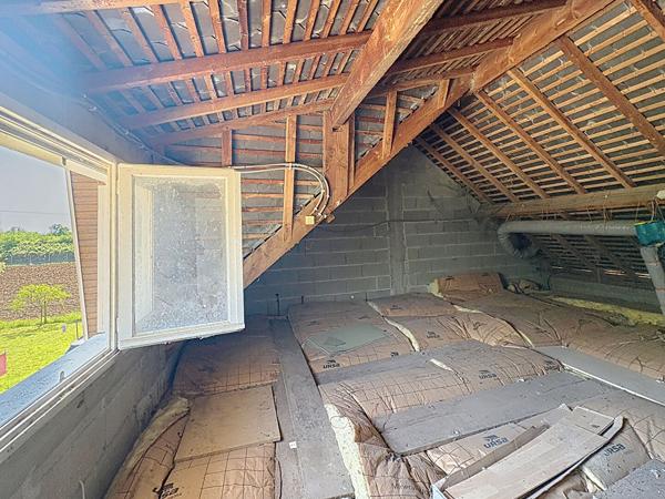 Longué-Jumelles - Maison de charme avec dépendance sur un magnifique terrain paysagé de 2 406 m²