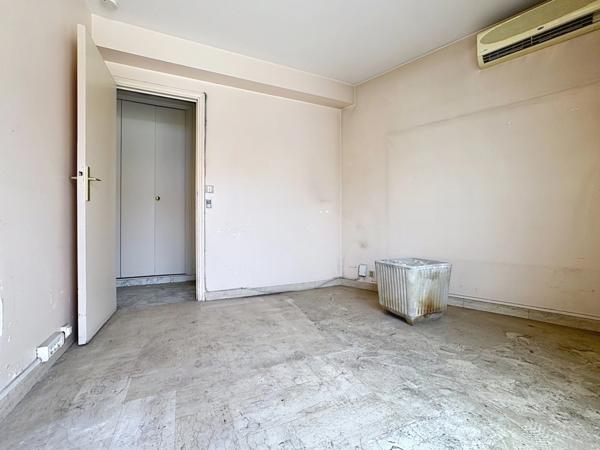 Appartement à vendre 2 pièces CENTRE CANNES LA BOCCA