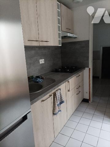 Maison de ville, semi mitoyenne, avec garage et jardinet. IDEAL 1er ACQUISITION ou INVESTISSEUR.