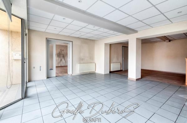 LOCAL COMMERCIAL***Pré visite 3D disponible sur demande***