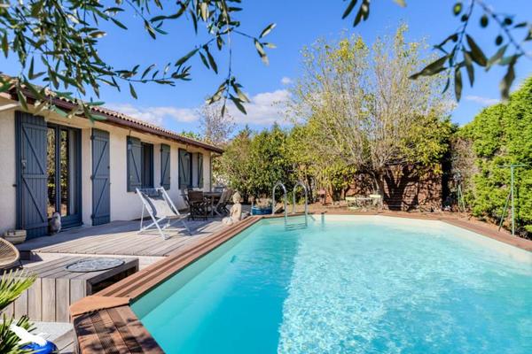 Maison à vendre 272 896 € Saint-Loubès 4 p 90 m² DPE D