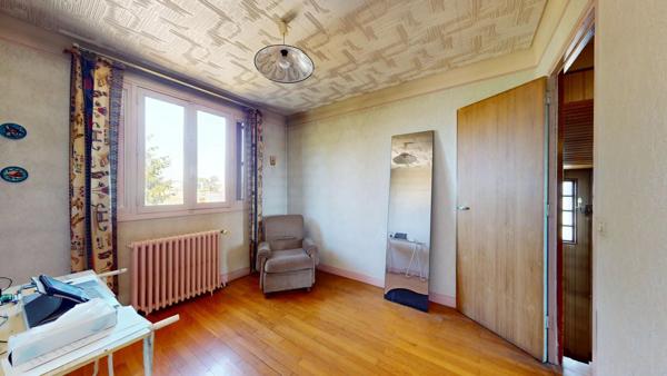 Vente                                                      Maison
                        
                     6 pièces                      93 m2                     à Dugny