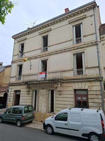 Immeuble de rapport à vendre à Sarlat-la-Canéda en Dordogne (24200), ref : 18113/120