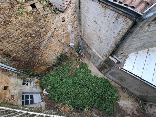 Immeuble de rapport à vendre à Sarlat-la-Canéda en Dordogne (24200), ref : 18113/120