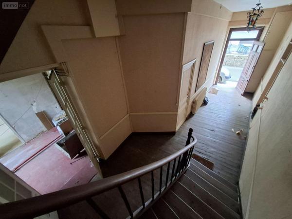 Immeuble de rapport à vendre à Sarlat-la-Canéda en Dordogne (24200), ref : 18113/120