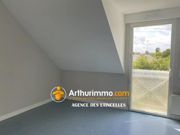 Location                                                      Maison
                        
                     5 pièces                      135 m2                     à Martigné-Ferchaud