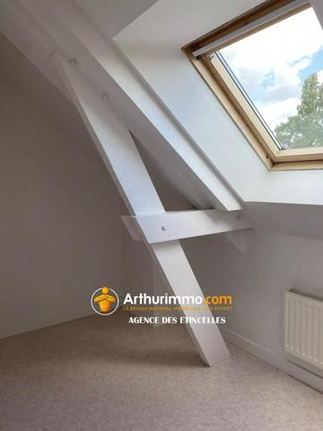 Location                                                      Maison
                        
                     5 pièces                      135 m2                     à Martigné-Ferchaud
