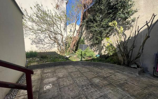 Maison à vendre    5 pièces • 96 m2 Villejuif