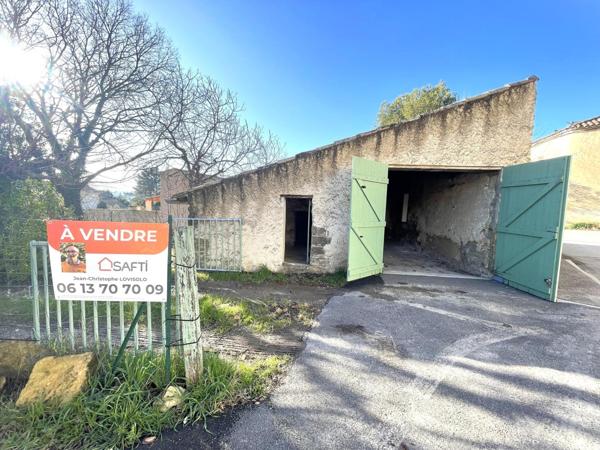 Villelaure, terrain 190 m² avec grange de 50m²