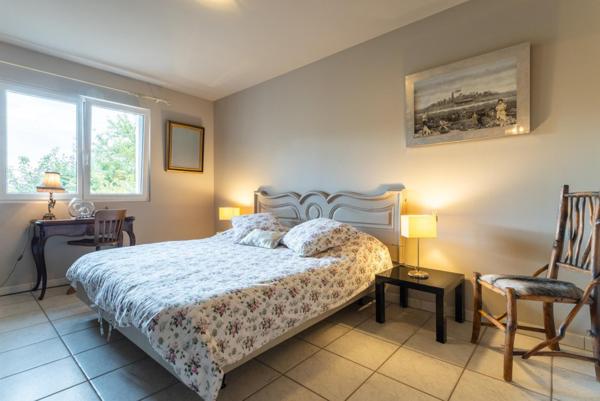 Vétraz-Monthoux – Élégante propriété au calme, avec vue dégagée Salève et Jura, emplacement privilégié