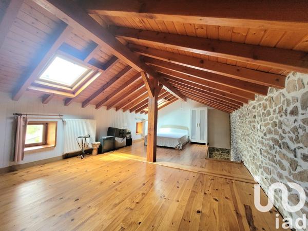 Maison à vendre 6 pièces 203 m² Saint-Just-en-Chevalet