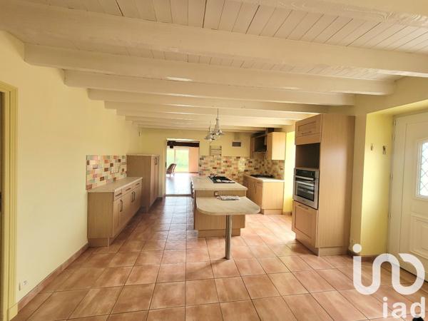 Maison à vendre 6 pièces 203 m² Saint-Just-en-Chevalet