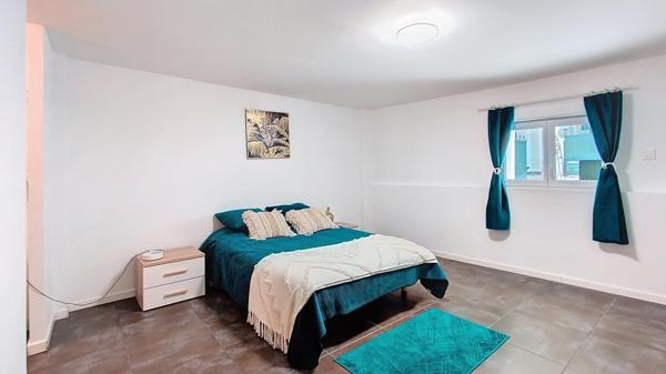 LISTRAC-MÉDOC (33480)– MAISON DE VILLE DE CARACTÈRE 4 PIÈCES, 3 CHAMBRES, 120 M² (SANS JARDIN)