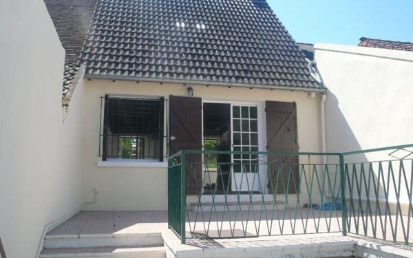 Maison à louer    2 pièces •  Tracy-sur-Loire