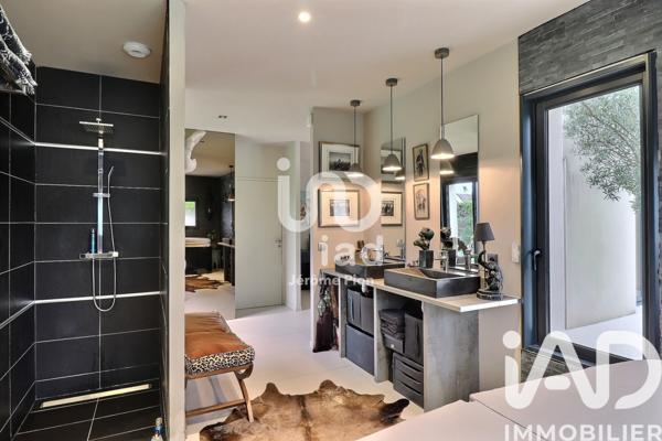 Maison à vendre 7 pièces 150 m² Saint-Cyr-sur-Loire