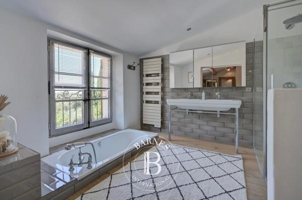 Aix-en-Provence, Maison 7 Chambres -  350 m² à vendre