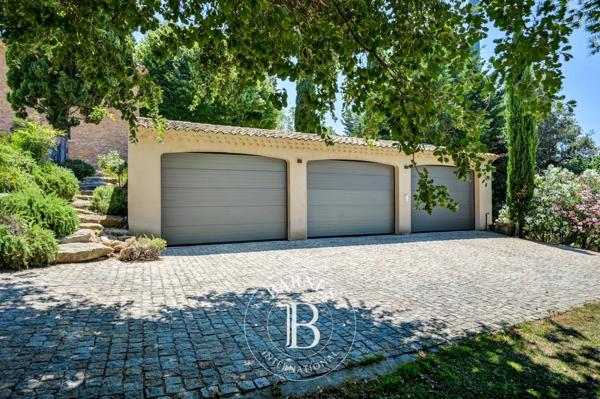 Aix-en-Provence, Maison 7 Chambres -  350 m² à vendre