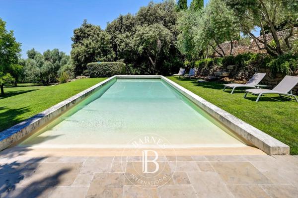 Aix-en-Provence, Maison 7 Chambres -  350 m² à vendre