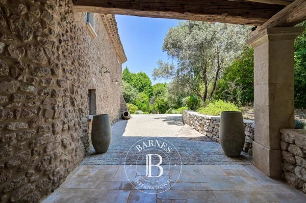 Aix-en-Provence, Maison 7 Chambres -  350 m² à vendre
